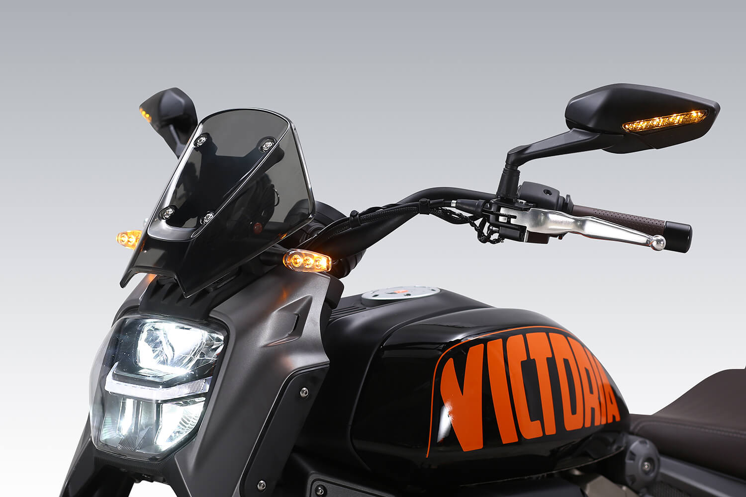 Product materials - VICTORIA MOTORRAD_